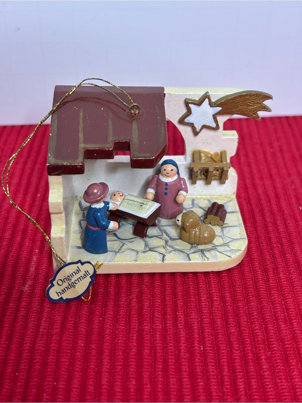 Original Handgemalt Mini Nativity Ornament - Red and Cream